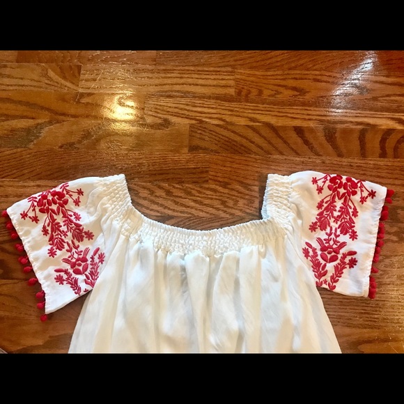 ☀️Forever 21 White & Red Off the Shoulder Dress - Picture 7 of 9